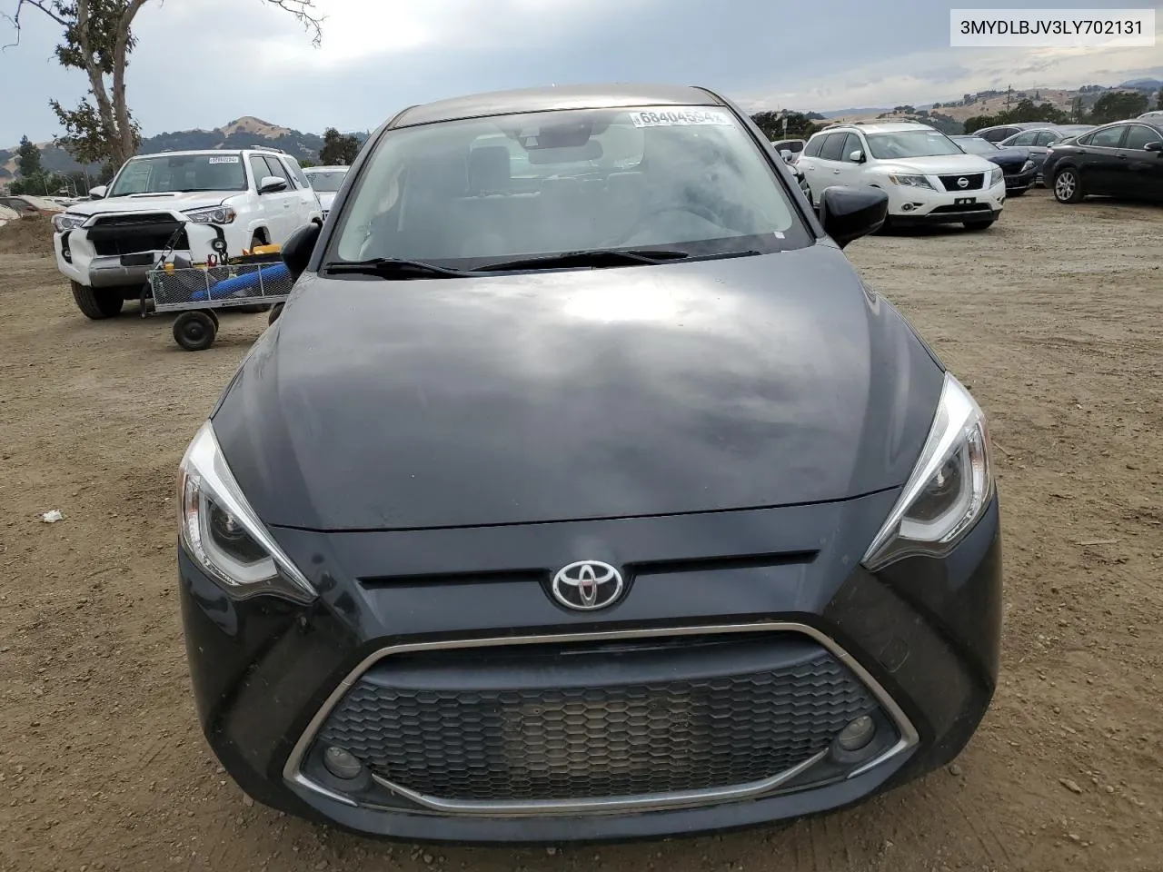 2020 Toyota Yaris Le VIN: 3MYDLBJV3LY702131 Lot: 68404594