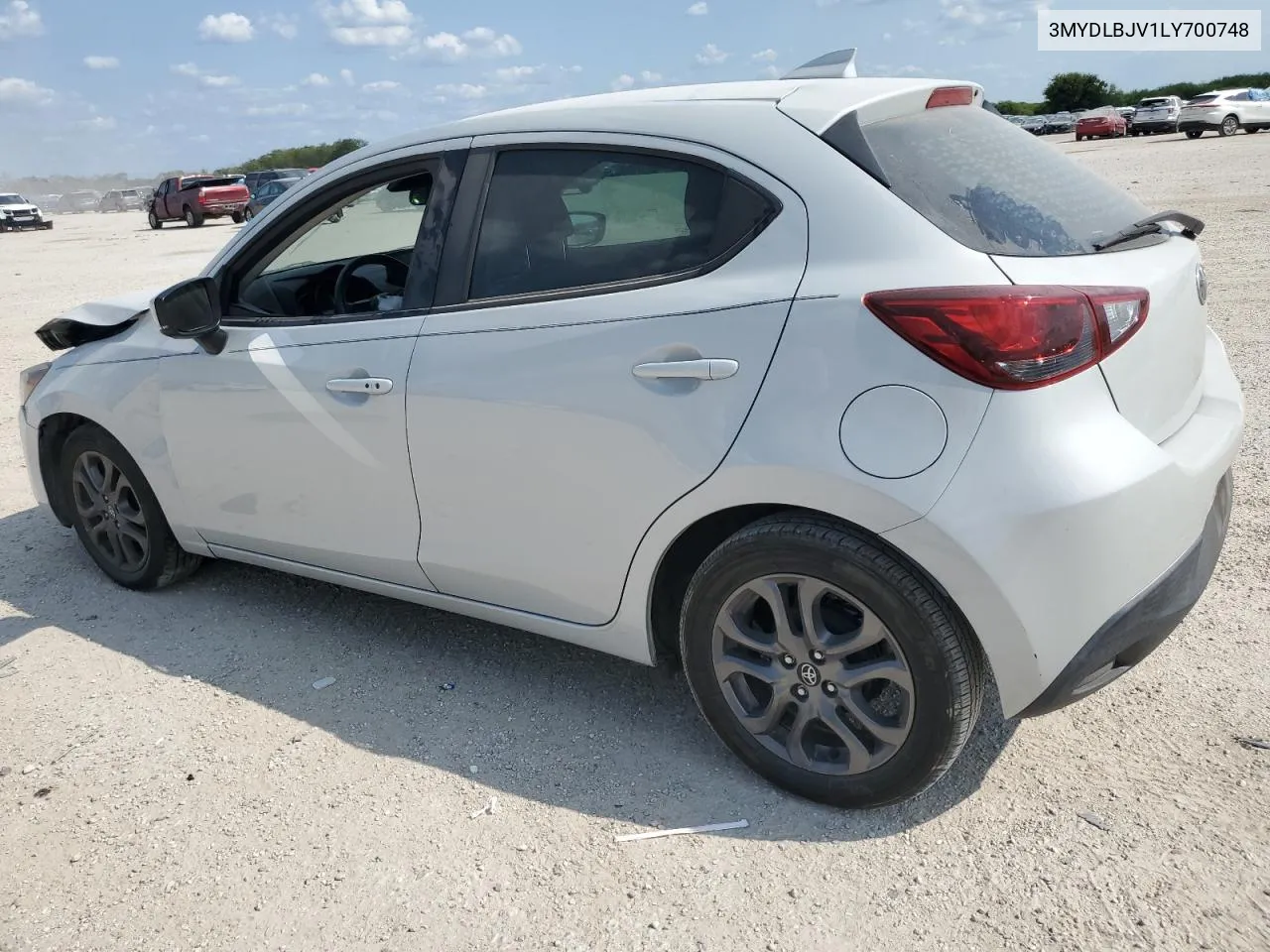 2020 Toyota Yaris Le VIN: 3MYDLBJV1LY700748 Lot: 71649504