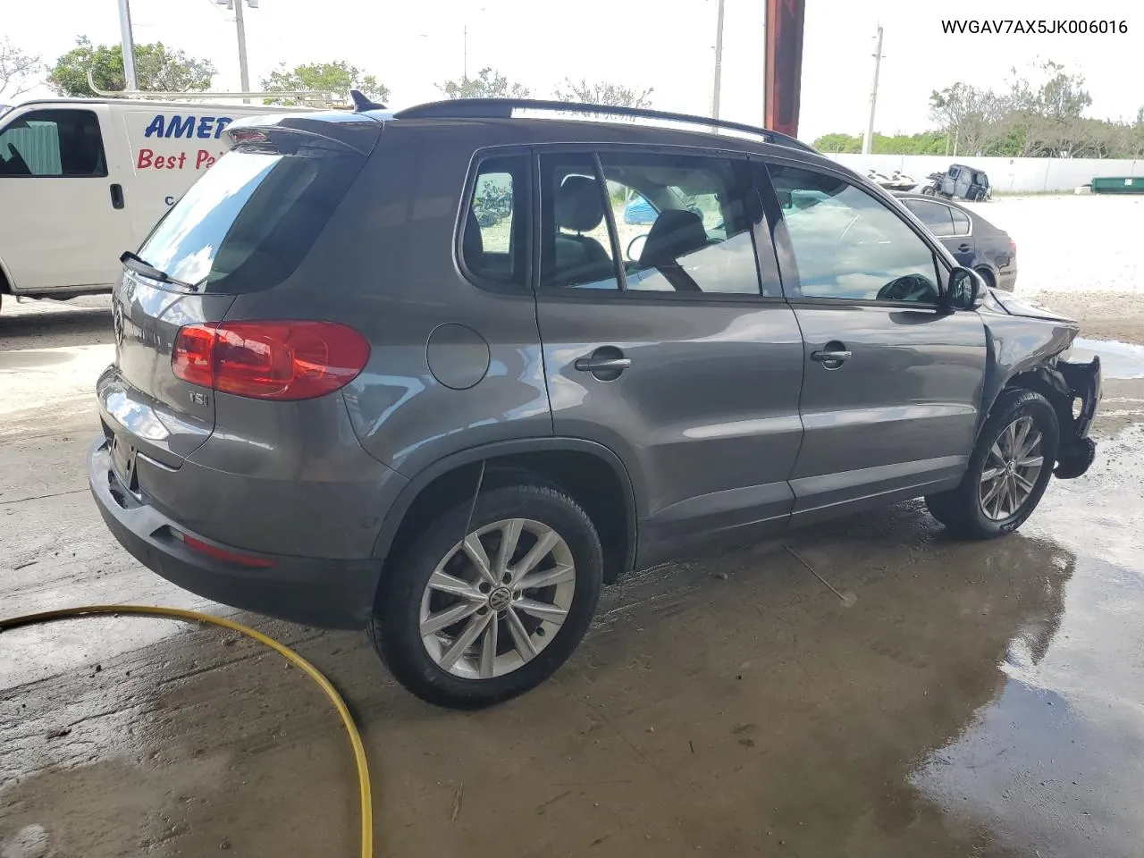 2018 Volkswagen Tiguan Limited VIN: WVGAV7AX5JK006016 Lot: 72835474