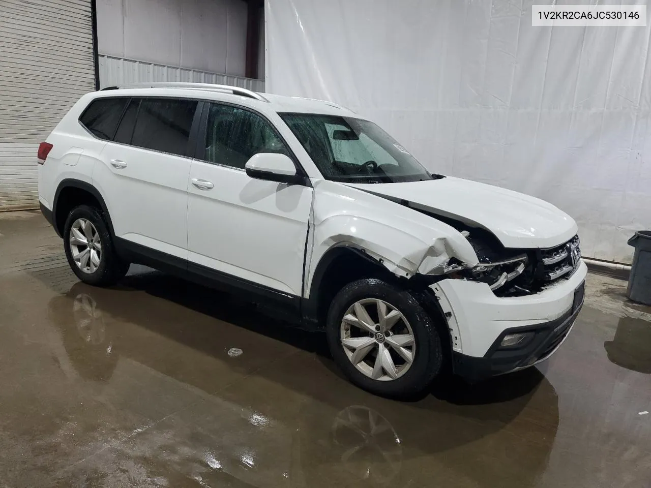 1V2KR2CA6JC530146 2018 Volkswagen Atlas Se