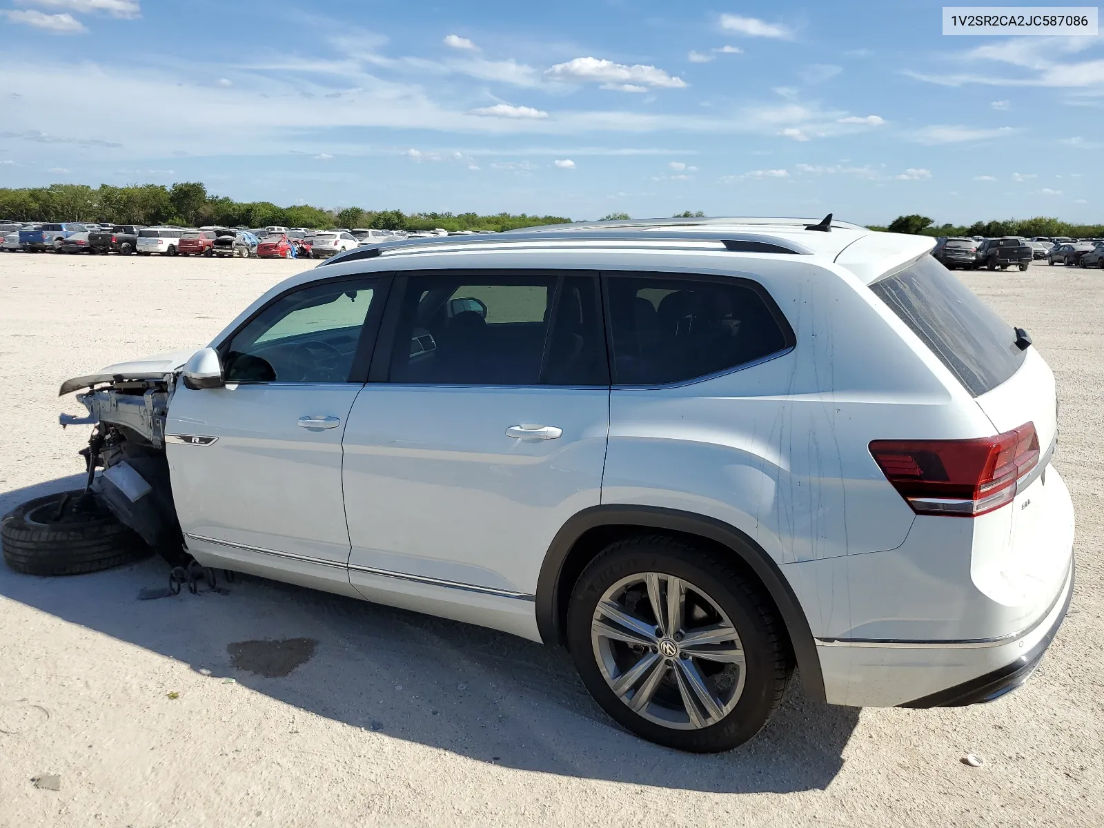 2018 Volkswagen Atlas Sel VIN: 1V2SR2CA2JC587086 Lot: 67443524