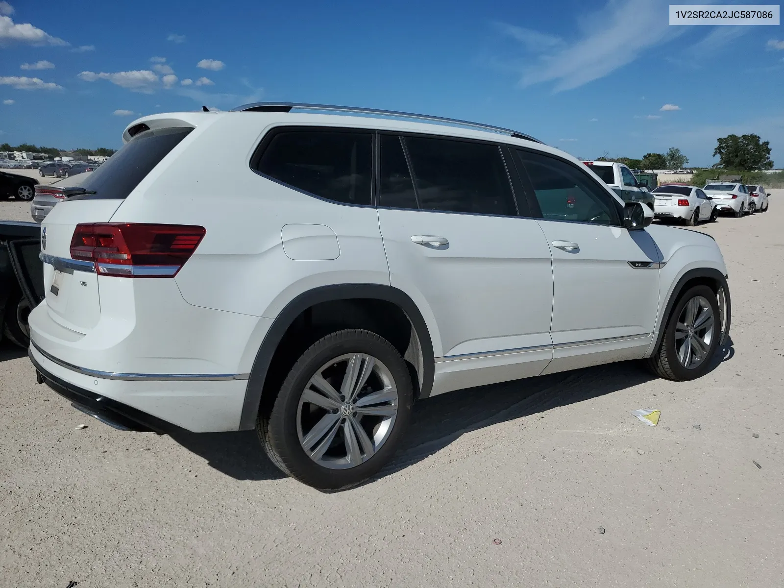 2018 Volkswagen Atlas Sel VIN: 1V2SR2CA2JC587086 Lot: 67443524