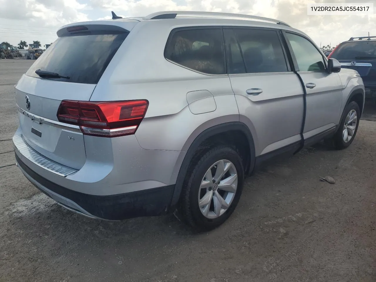 2018 Volkswagen Atlas Se VIN: 1V2DR2CA5JC554317 Lot: 74984474