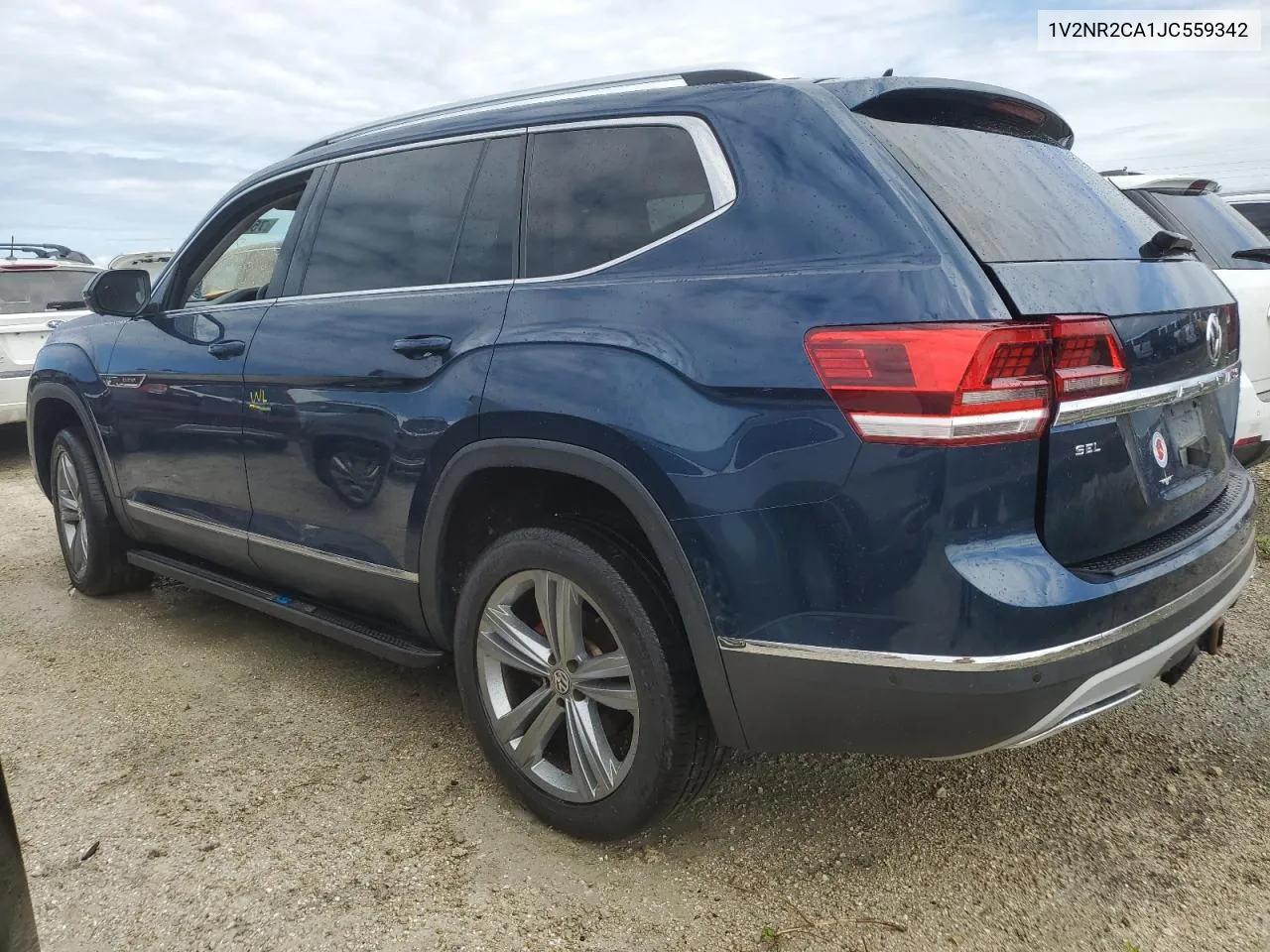 1V2NR2CA1JC559342 2018 Volkswagen Atlas Sel Premium