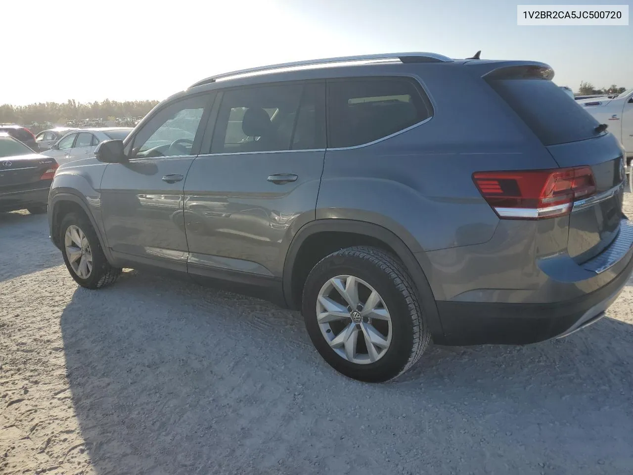 1V2BR2CA5JC500720 2018 Volkswagen Atlas