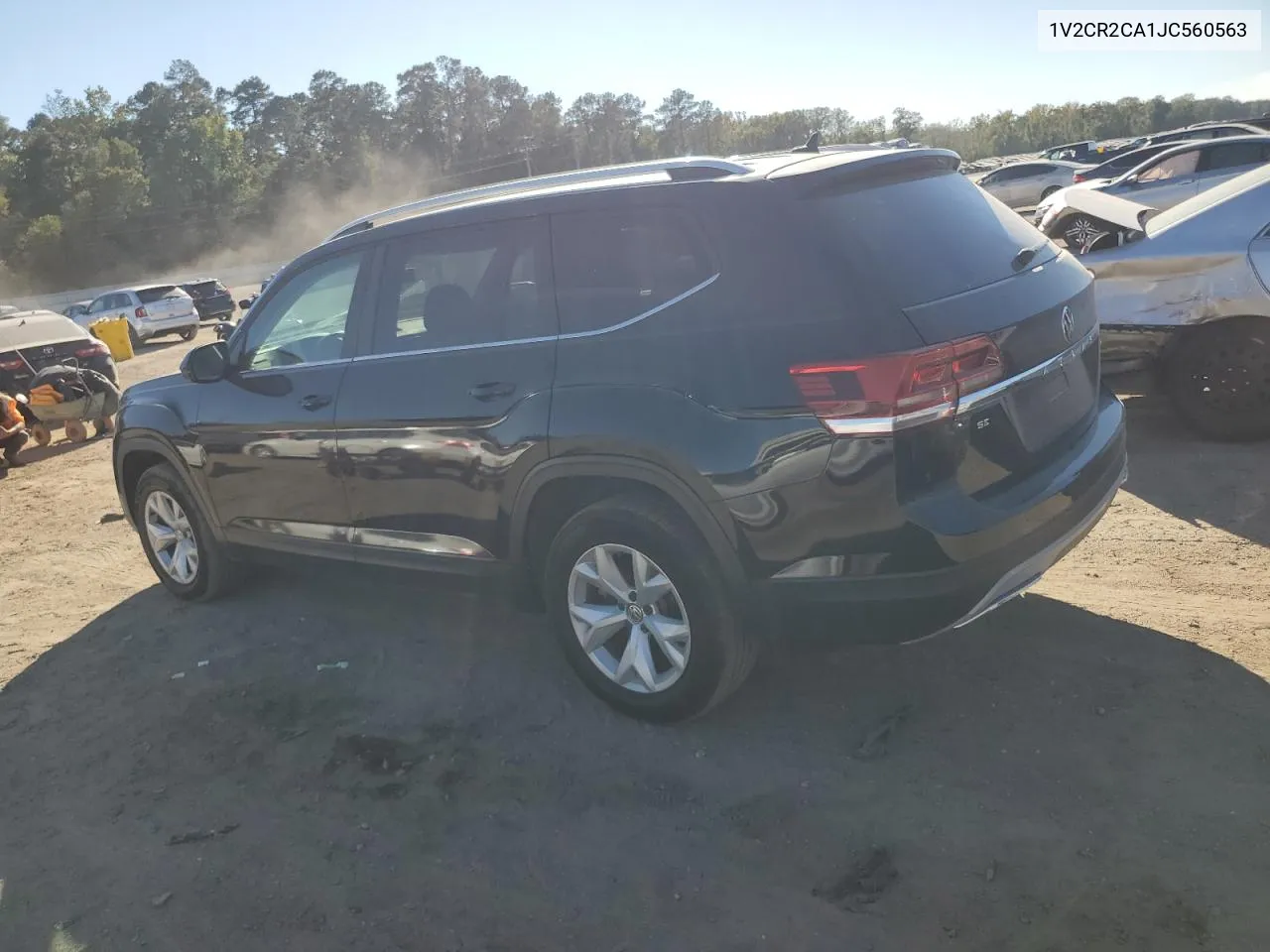 1V2CR2CA1JC560563 2018 Volkswagen Atlas Se