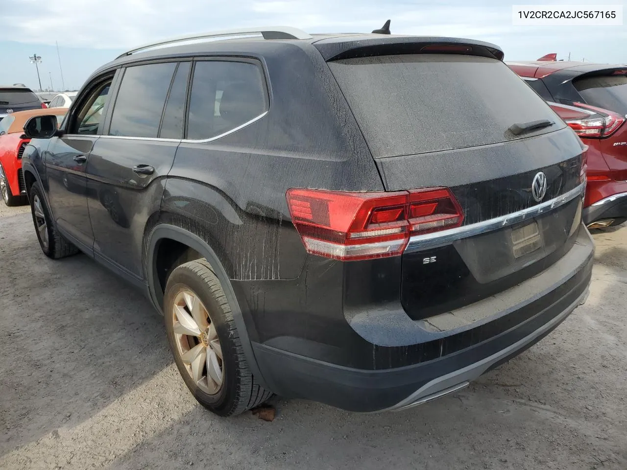 1V2CR2CA2JC567165 2018 Volkswagen Atlas Se