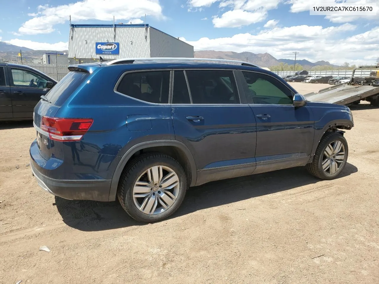 1V2UR2CA7KC615670 2019 Volkswagen Atlas Se