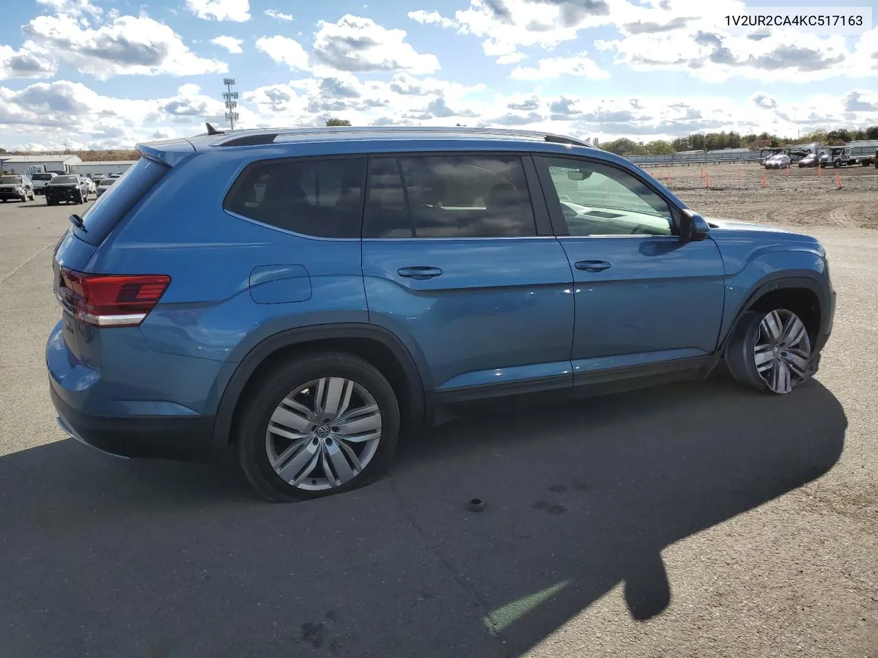 1V2UR2CA4KC517163 2019 Volkswagen Atlas Se