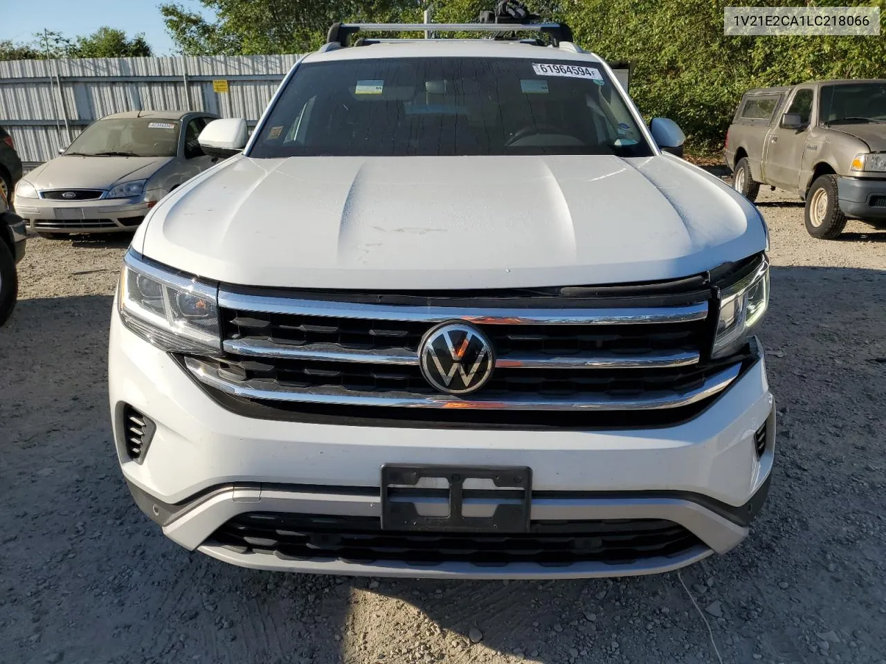 1V21E2CA1LC218066 2020 Volkswagen Atlas Cross Sport Se