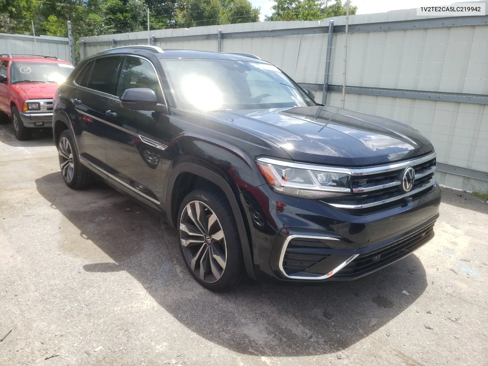 2020 Volkswagen Atlas Cross Sport Sel Premium R-Line VIN: 1V2TE2CA5LC219942 Lot: 64698174