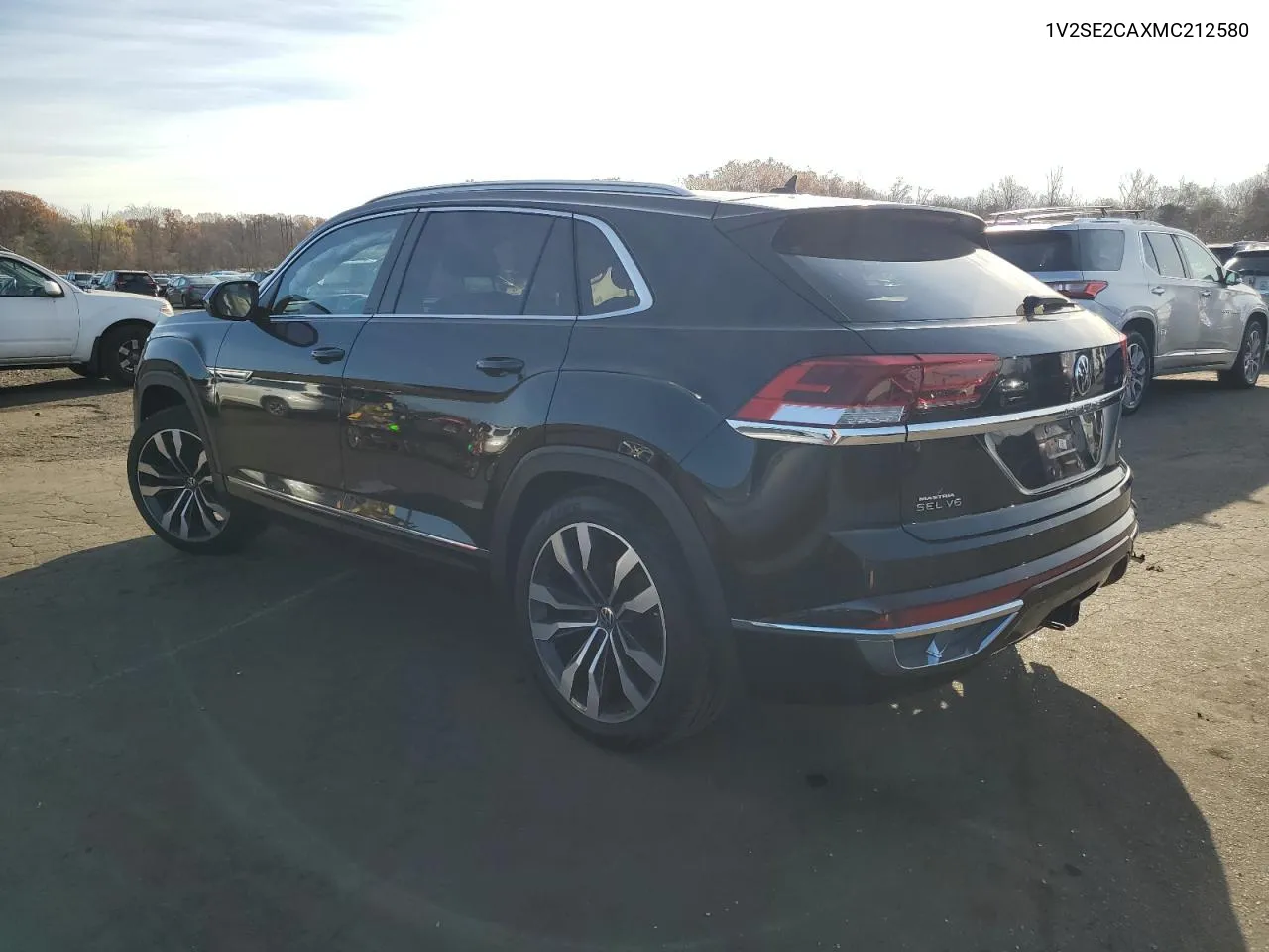 2021 Volkswagen Atlas Cross Sport Sel R-Line VIN: 1V2SE2CAXMC212580 Lot: 79610504