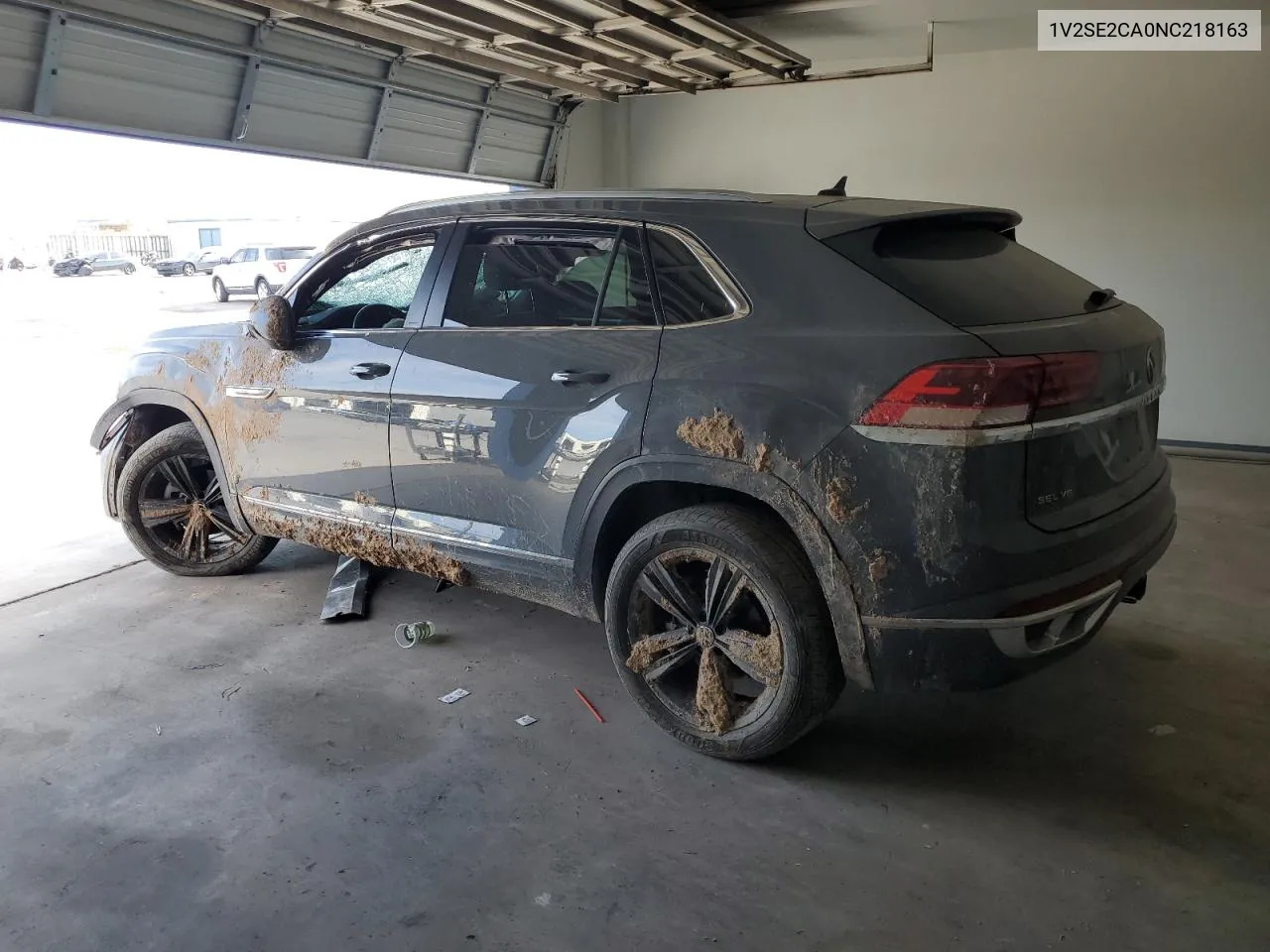 2022 Volkswagen Atlas Cross Sport Sel R-Line VIN: 1V2SE2CA0NC218163 Lot: 68825164