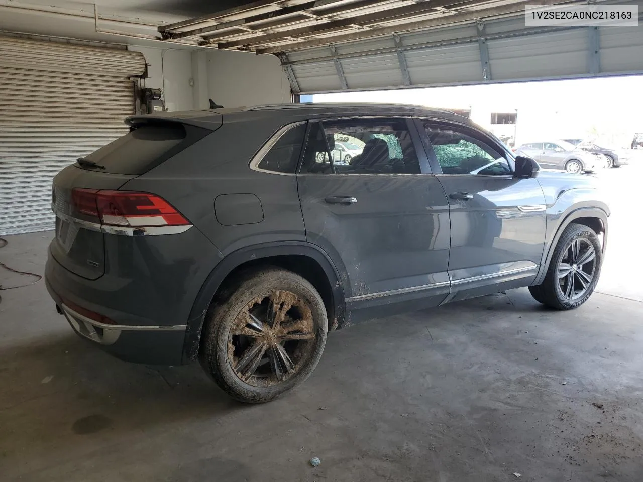 2022 Volkswagen Atlas Cross Sport Sel R-Line VIN: 1V2SE2CA0NC218163 Lot: 68825164