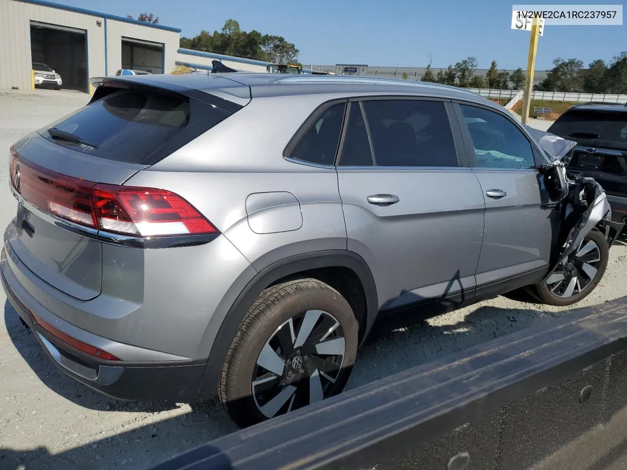 2024 Volkswagen Atlas Cross Sport Se VIN: 1V2WE2CA1RC237957 Lot: 74276954