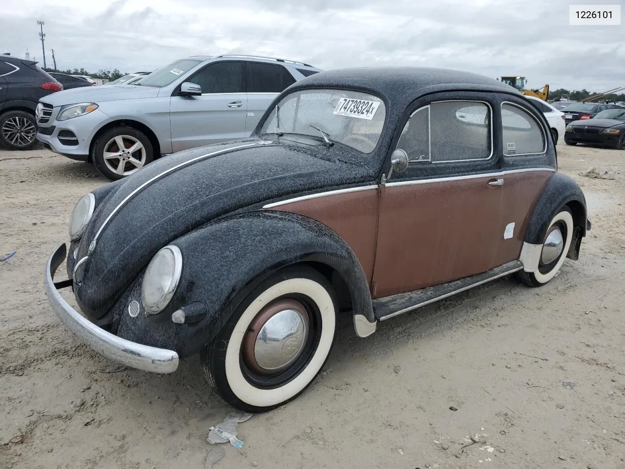 1956 Volkswagen Beetle VIN: 1226101 Lot: 74739324