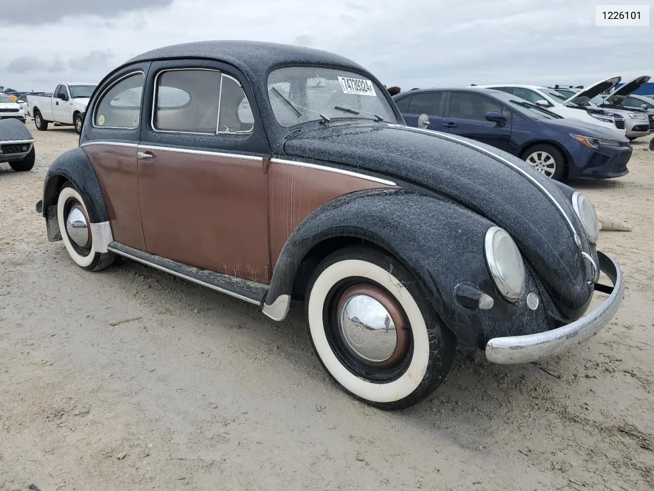 1956 Volkswagen Beetle VIN: 1226101 Lot: 74739324