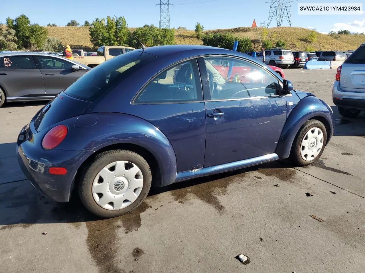 3VWCA21C1YM423934 2000 Volkswagen New Beetle Gls