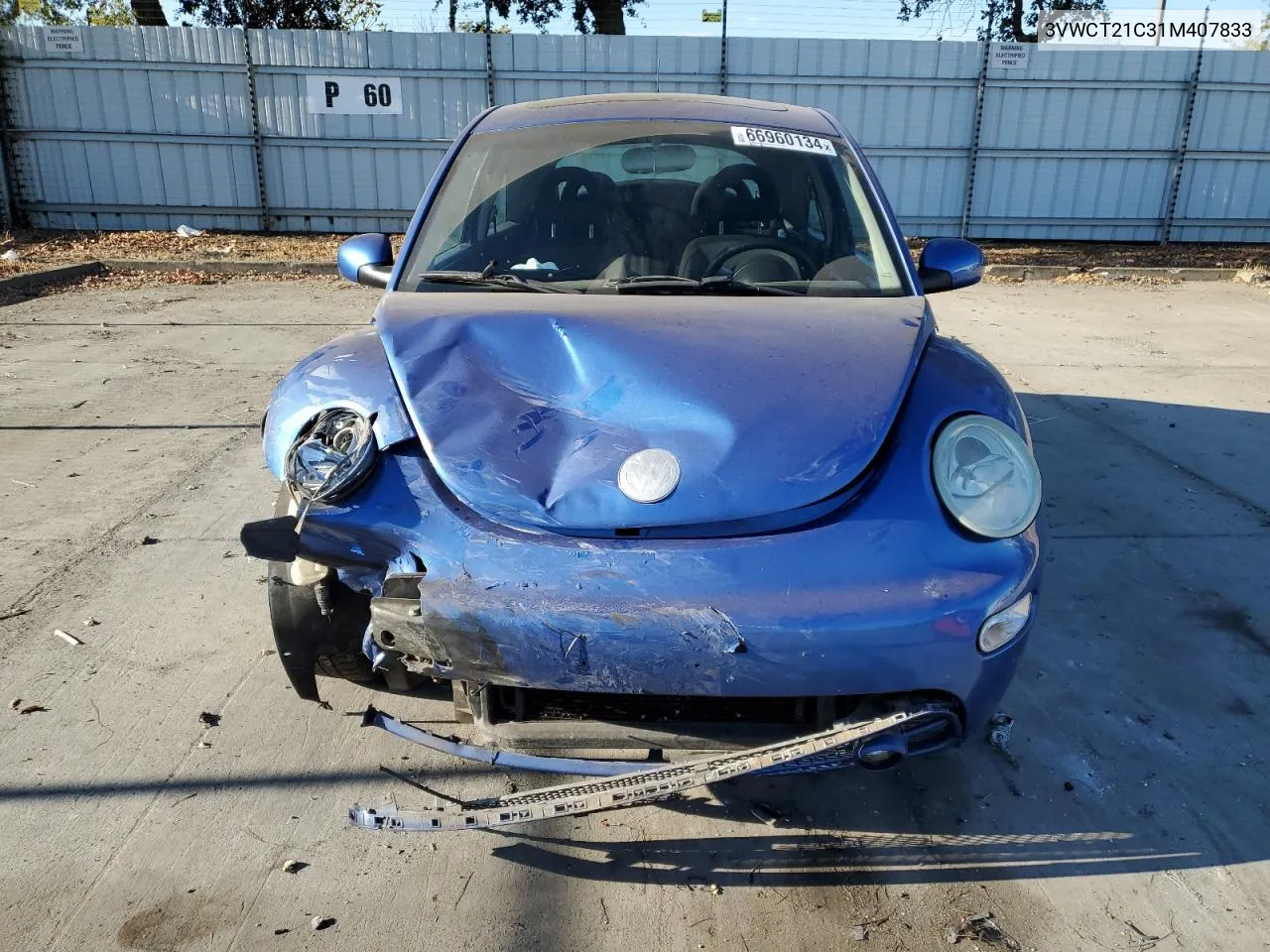 3VWCT21C31M407833 2001 Volkswagen New Beetle Gls