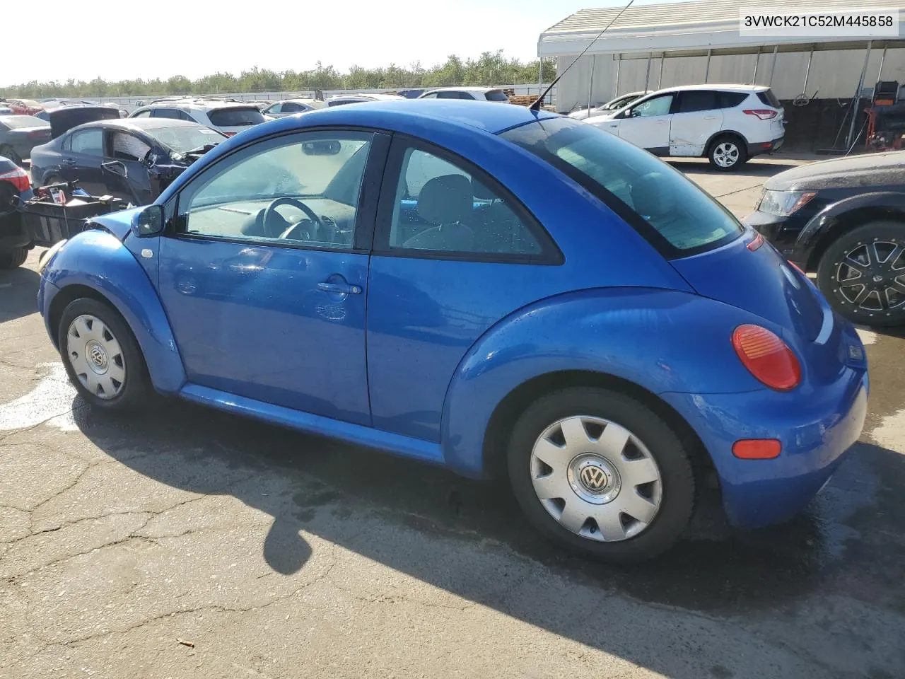 3VWCK21C52M445858 2002 Volkswagen New Beetle Gls