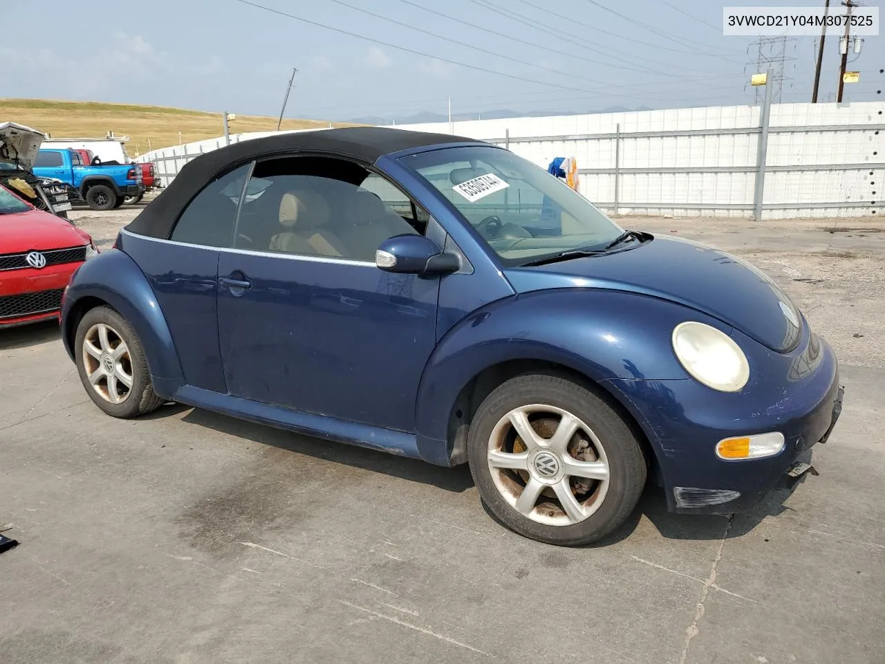 3VWCD21Y04M307525 2004 Volkswagen New Beetle Gls