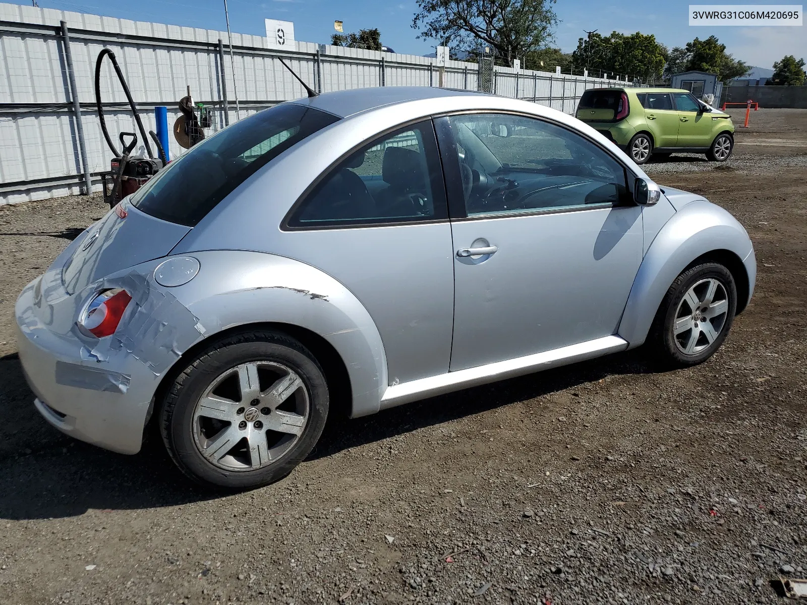 2006 Volkswagen New Beetle 2.5L Option Package 1 VIN: 3VWRG31C06M420695 Lot: 45603594