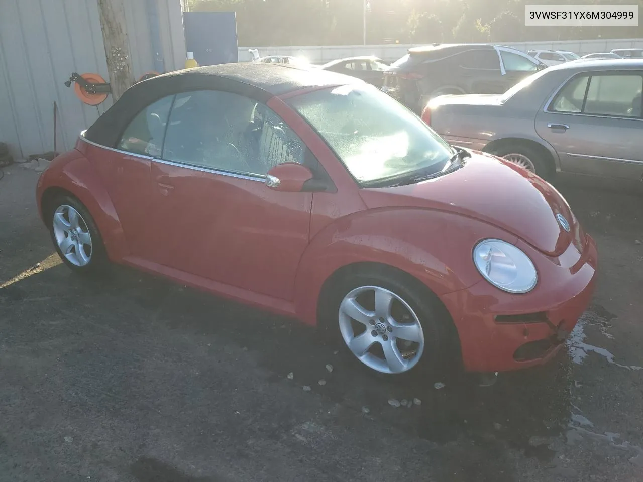 2006 Volkswagen New Beetle Convertible Option Package 2 VIN: 3VWSF31YX6M304999 Lot: 73598984