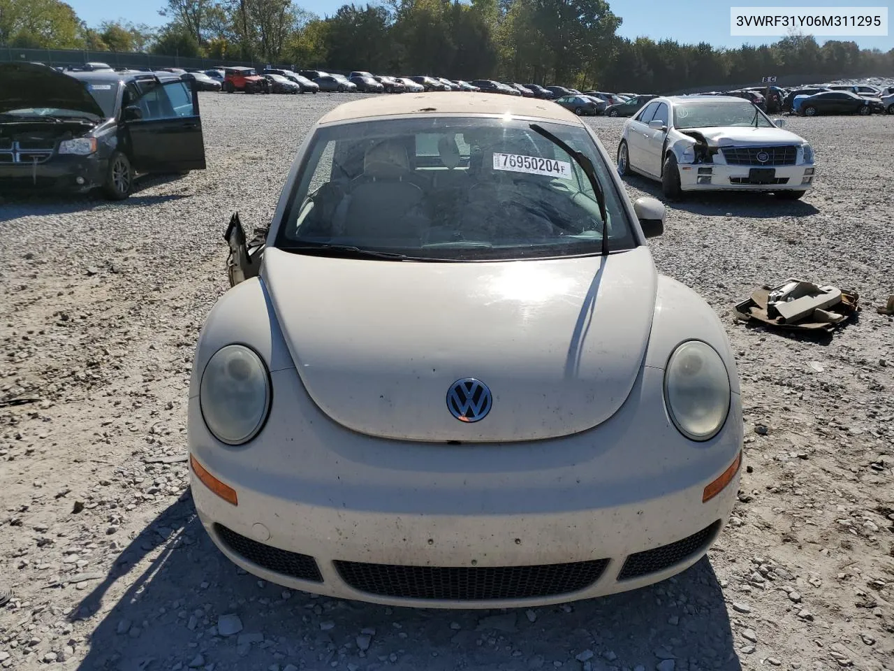 2006 Volkswagen New Beetle Convertible Option Package 1 VIN: 3VWRF31Y06M311295 Lot: 76950204