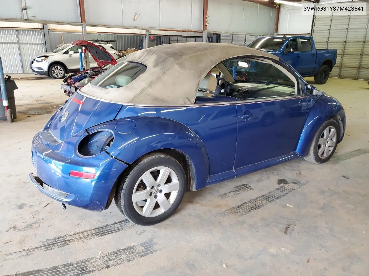 2007 Volkswagen New Beetle Convertible Option Package 1 VIN: 3VWRG31Y37M423541 Lot: 56596234