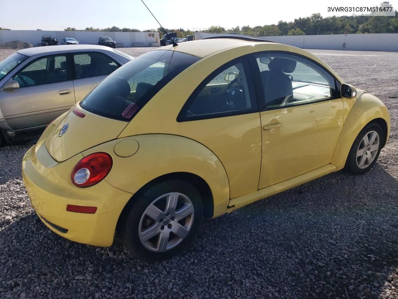 2007 Volkswagen New Beetle 2.5L Option Package 1 VIN: 3VWRG31C87M516477 Lot: 70817964