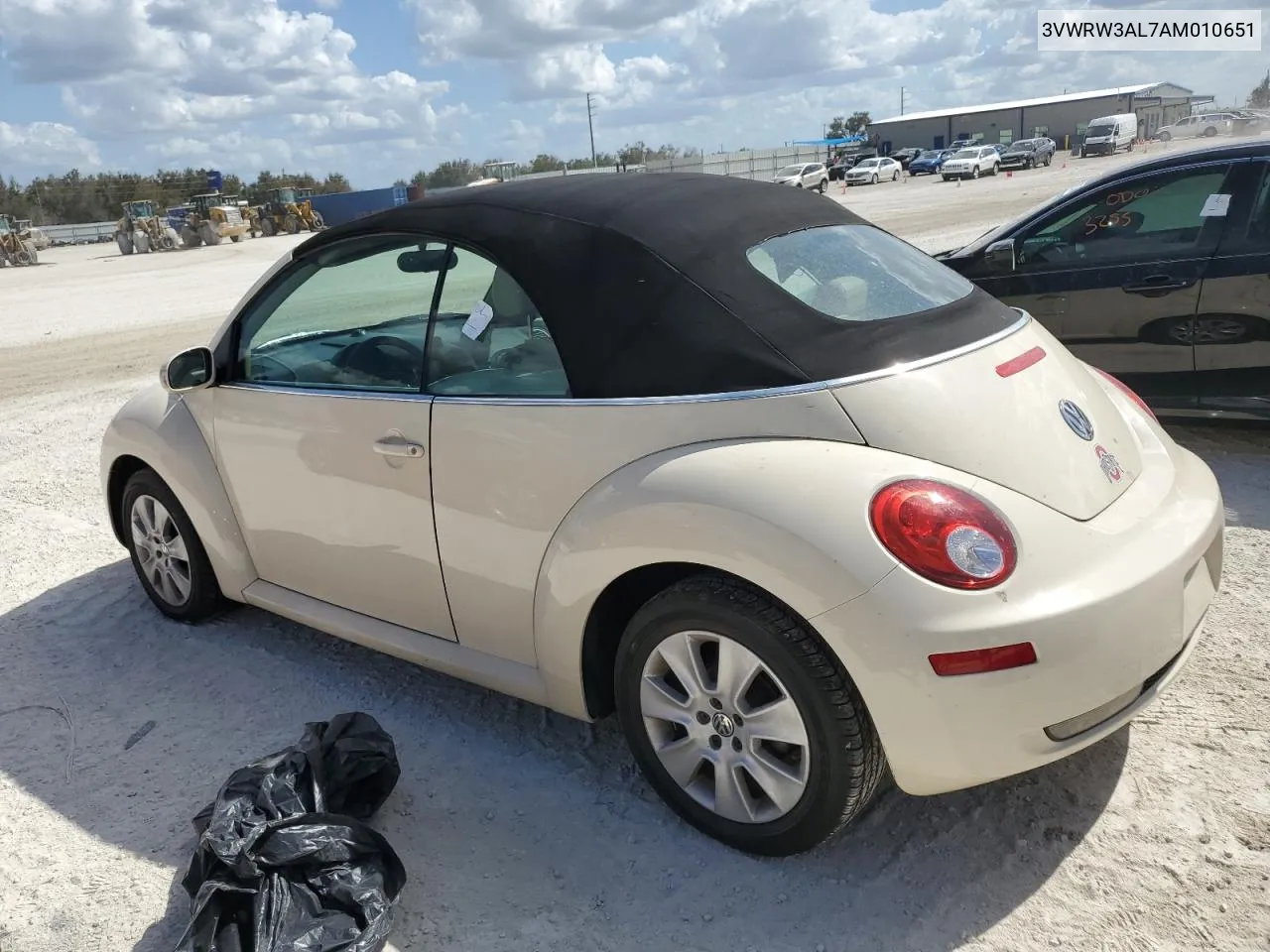 2010 Volkswagen New Beetle VIN: 3VWRW3AL7AM010651 Lot: 77471594