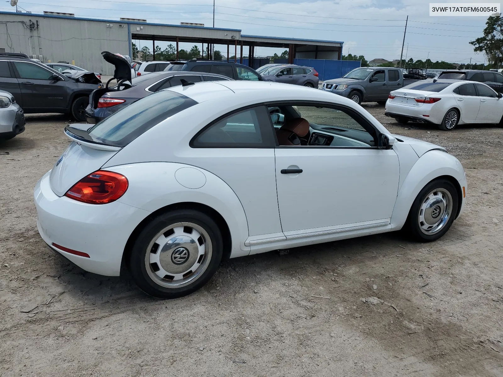 2015 Volkswagen Beetle 1.8T VIN: 3VWF17AT0FM600545 Lot: 67211414