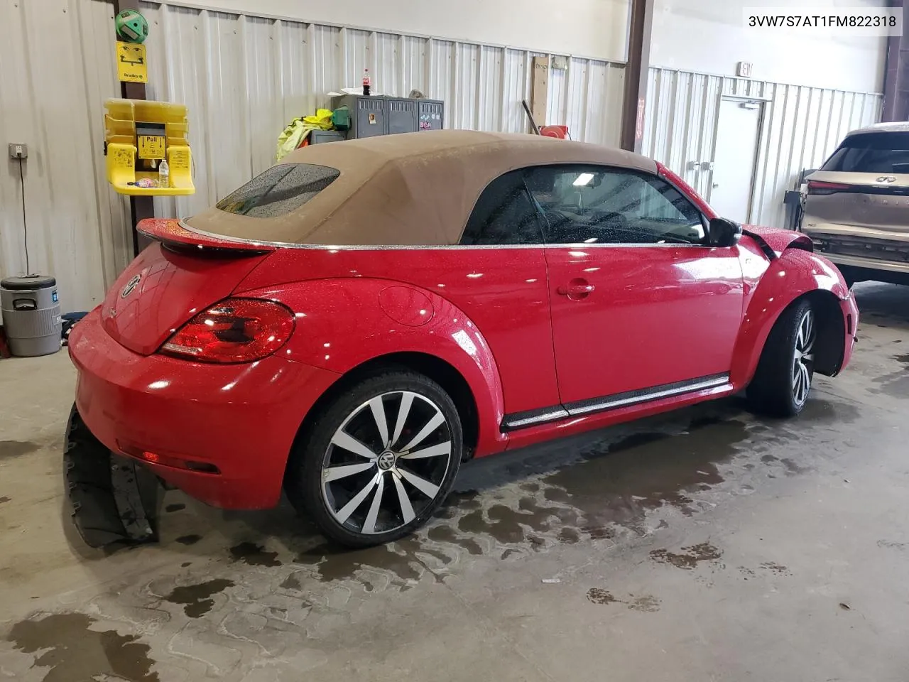 2015 Volkswagen Beetle R-Line VIN: 3VW7S7AT1FM822318 Lot: 71398644