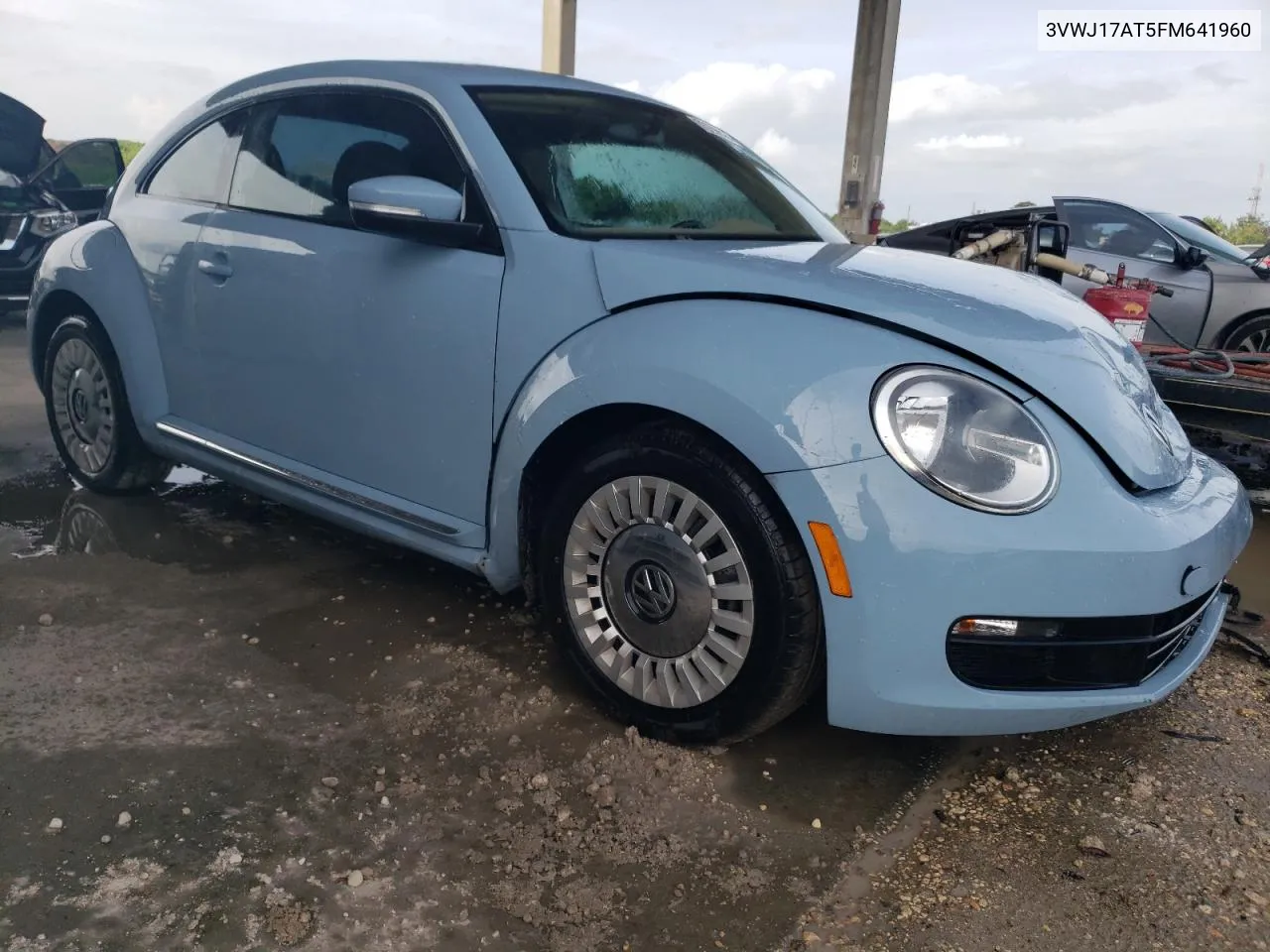 2015 Volkswagen Beetle 1.8T VIN: 3VWJ17AT5FM641960 Lot: 73296524