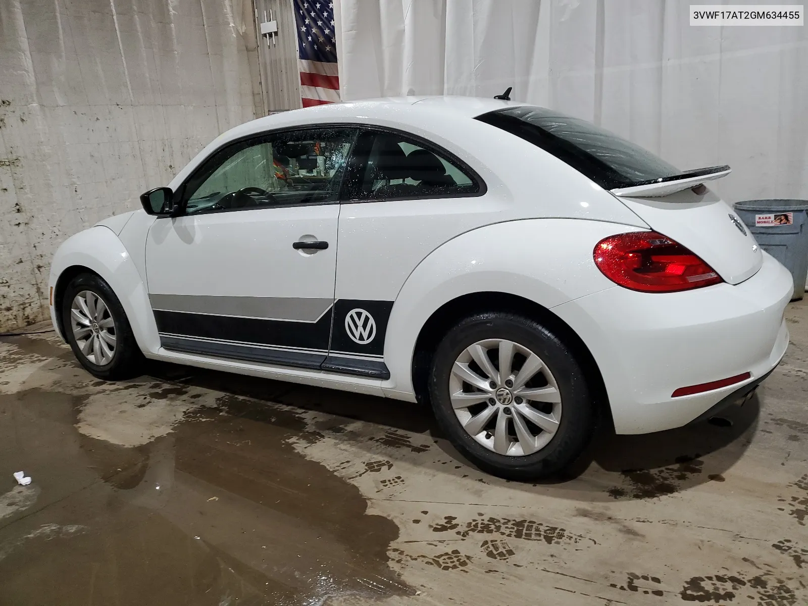 2016 Volkswagen Beetle 1.8T VIN: 3VWF17AT2GM634455 Lot: 60302654