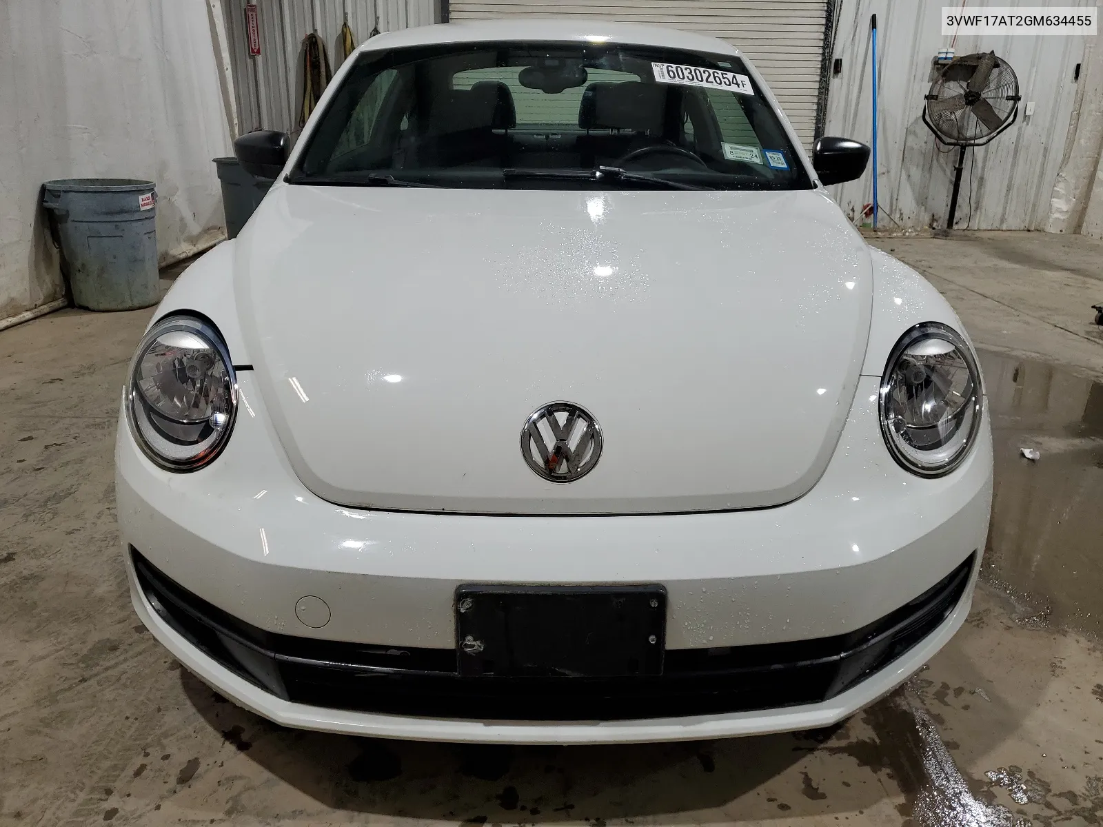 2016 Volkswagen Beetle 1.8T VIN: 3VWF17AT2GM634455 Lot: 60302654