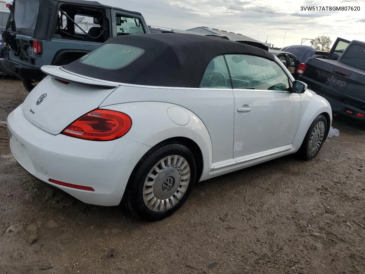 3VW517AT8GM807620 2016 Volkswagen Beetle S/Se