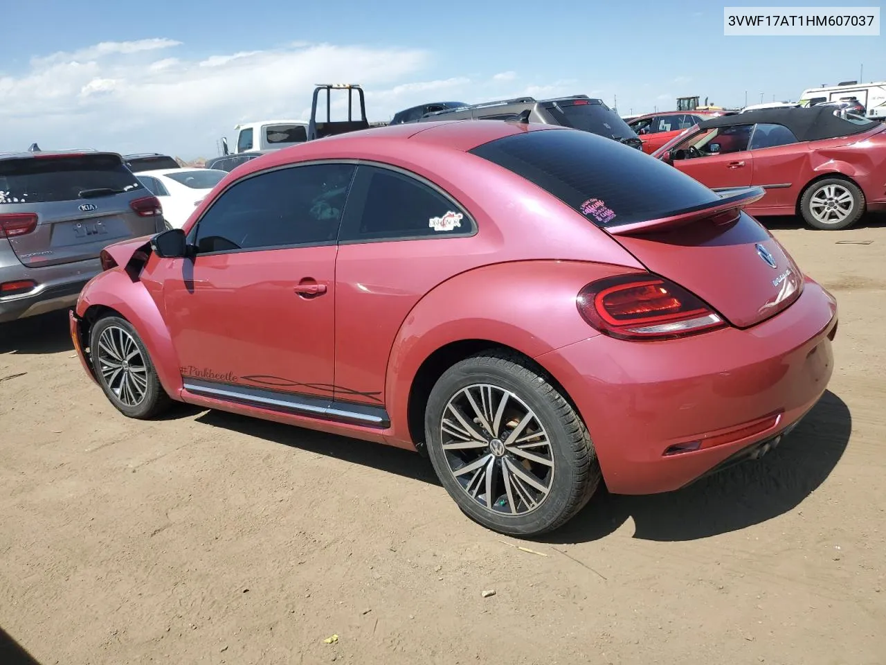 2017 Volkswagen Beetle 1.8T VIN: 3VWF17AT1HM607037 Lot: 69451524