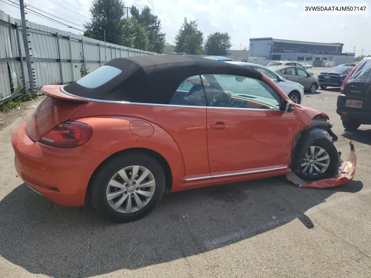 3VW5DAAT4JM507147 2018 Volkswagen Beetle S