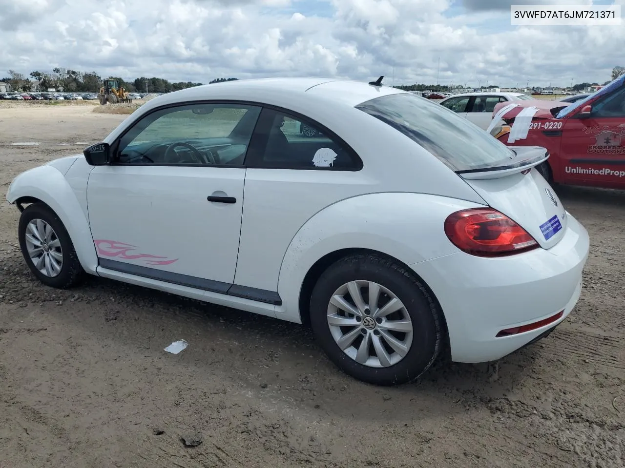 2018 Volkswagen Beetle S VIN: 3VWFD7AT6JM721371 Lot: 70518584