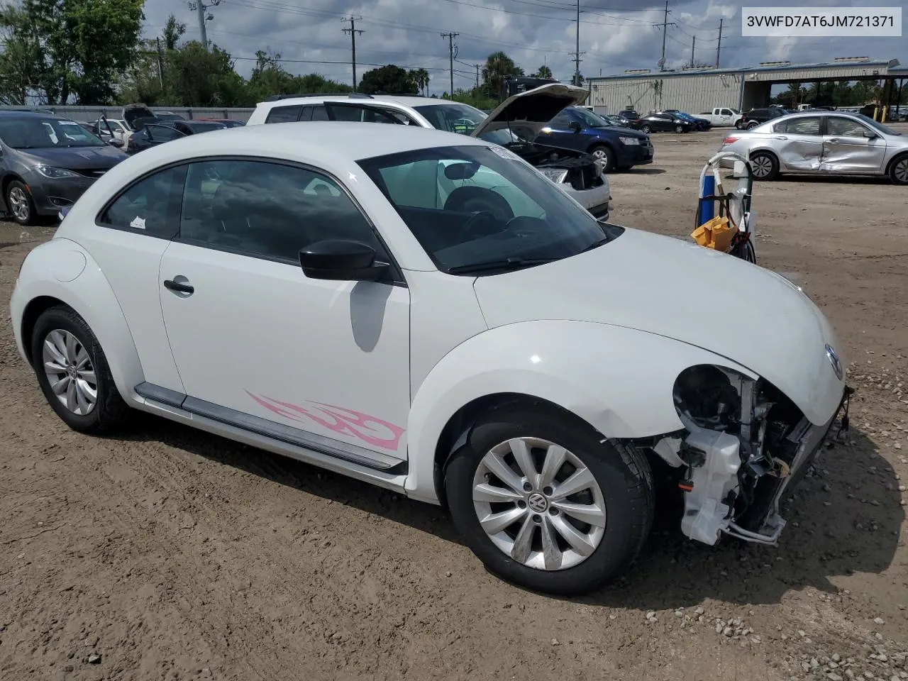 2018 Volkswagen Beetle S VIN: 3VWFD7AT6JM721371 Lot: 70518584