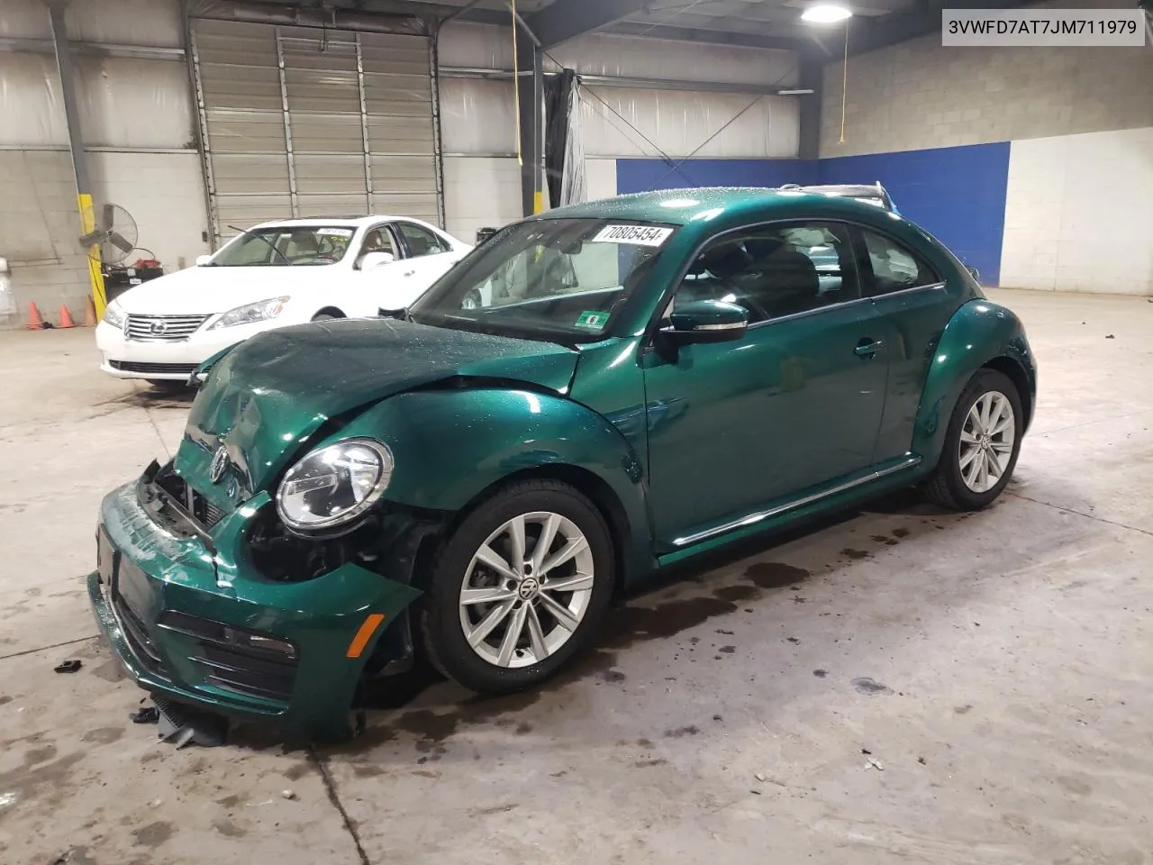 2018 Volkswagen Beetle S VIN: 3VWFD7AT7JM711979 Lot: 70805454