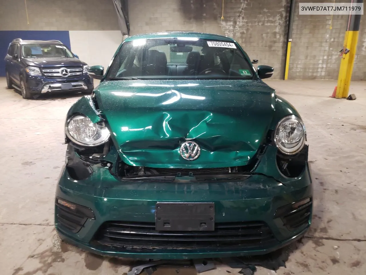 2018 Volkswagen Beetle S VIN: 3VWFD7AT7JM711979 Lot: 70805454