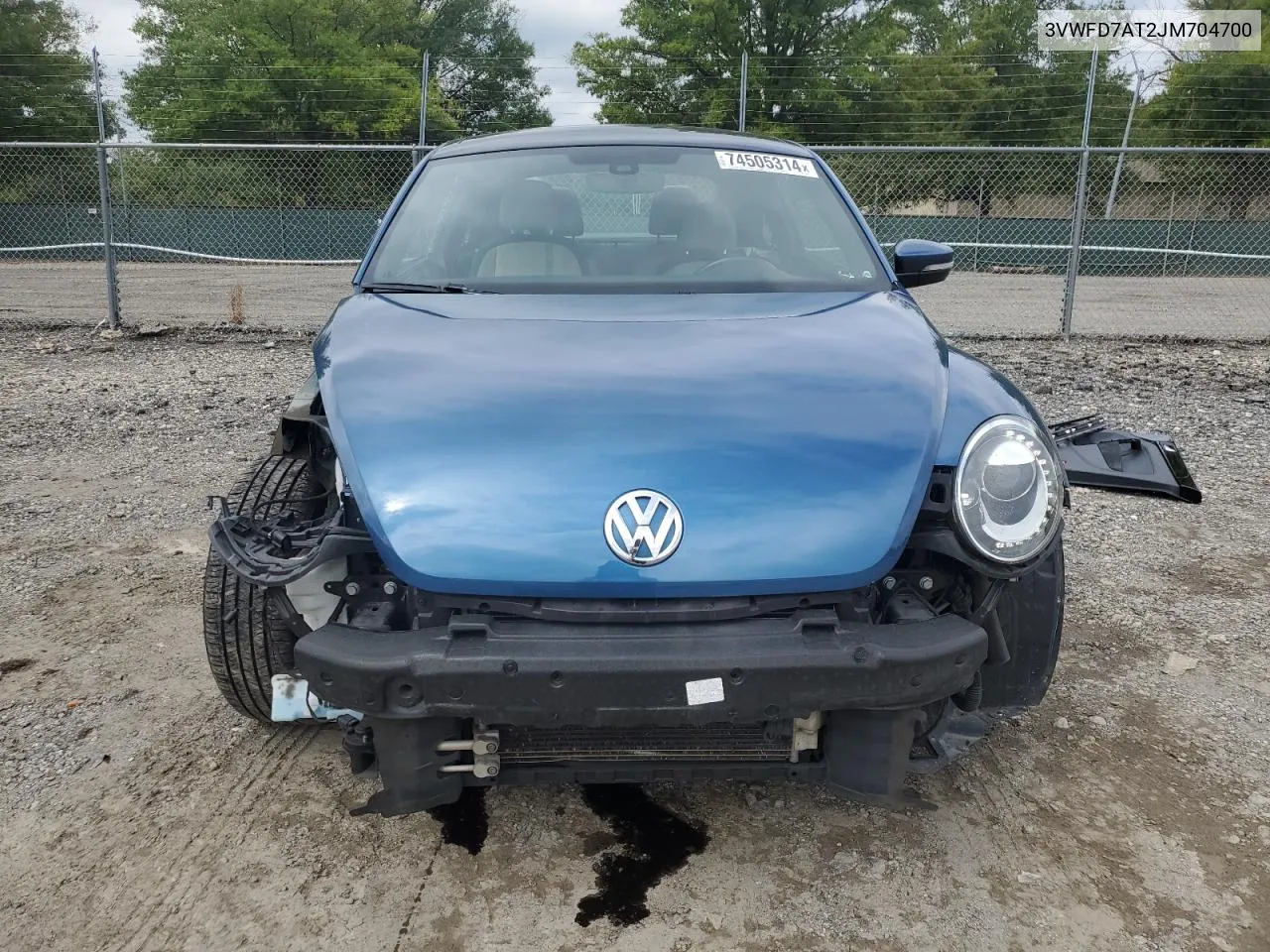 2018 Volkswagen Beetle S VIN: 3VWFD7AT2JM704700 Lot: 74505314