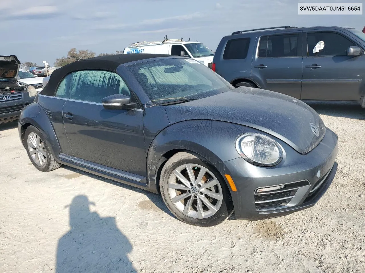 2018 Volkswagen Beetle S VIN: 3VW5DAAT0JM516654 Lot: 75173844