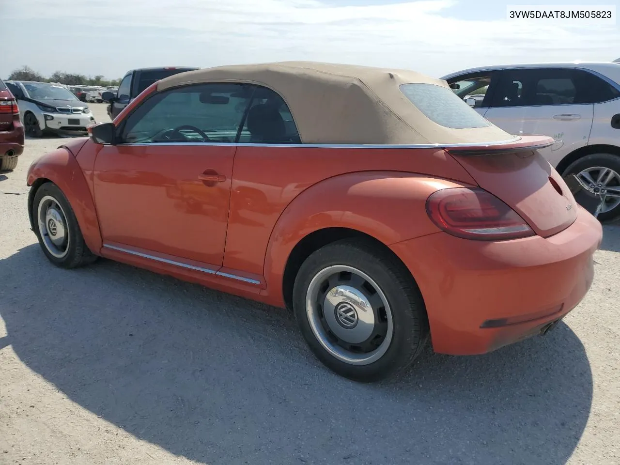 2018 Volkswagen Beetle S VIN: 3VW5DAAT8JM505823 Lot: 76139714