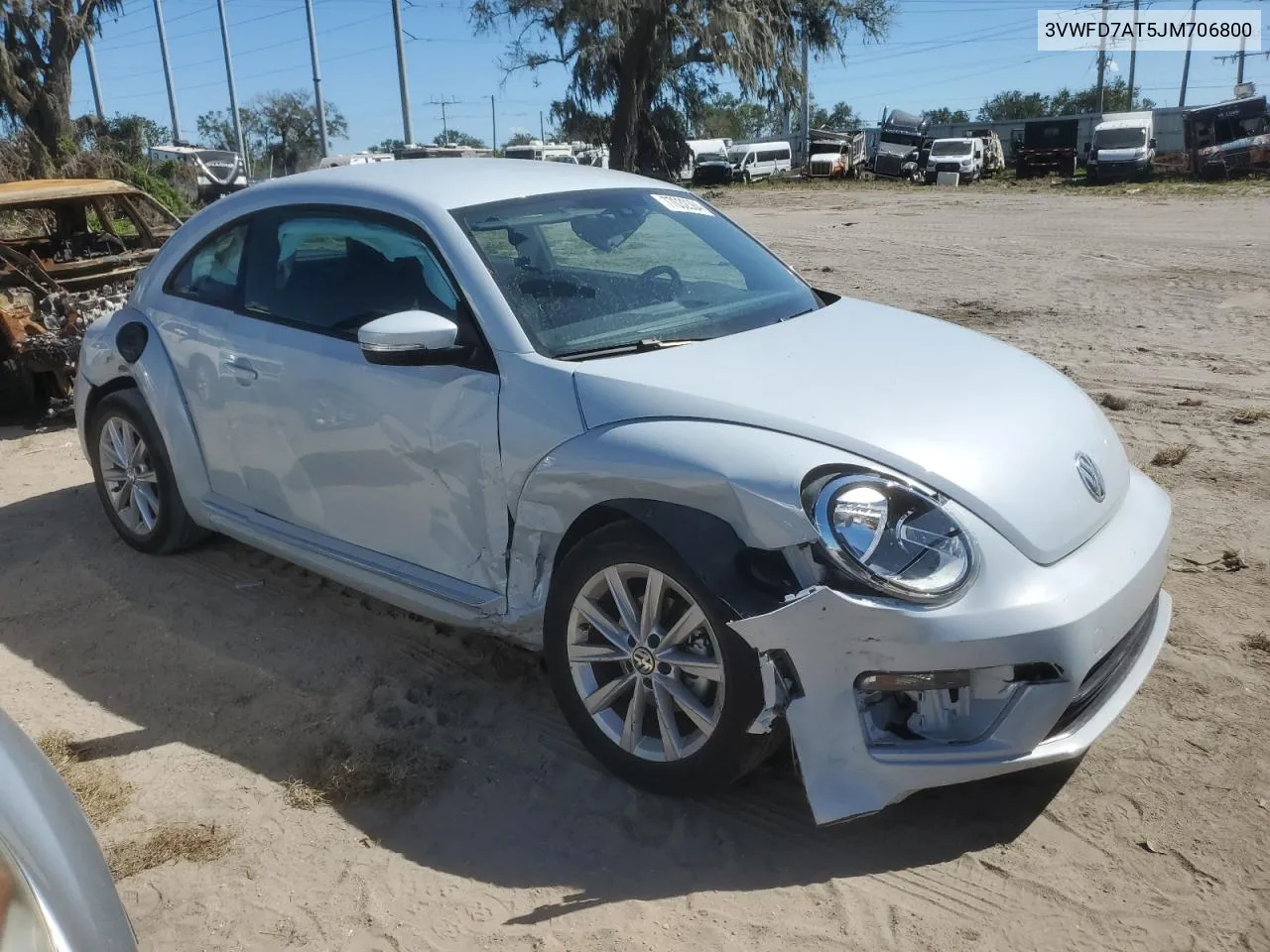 2018 Volkswagen Beetle S VIN: 3VWFD7AT5JM706800 Lot: 77032384