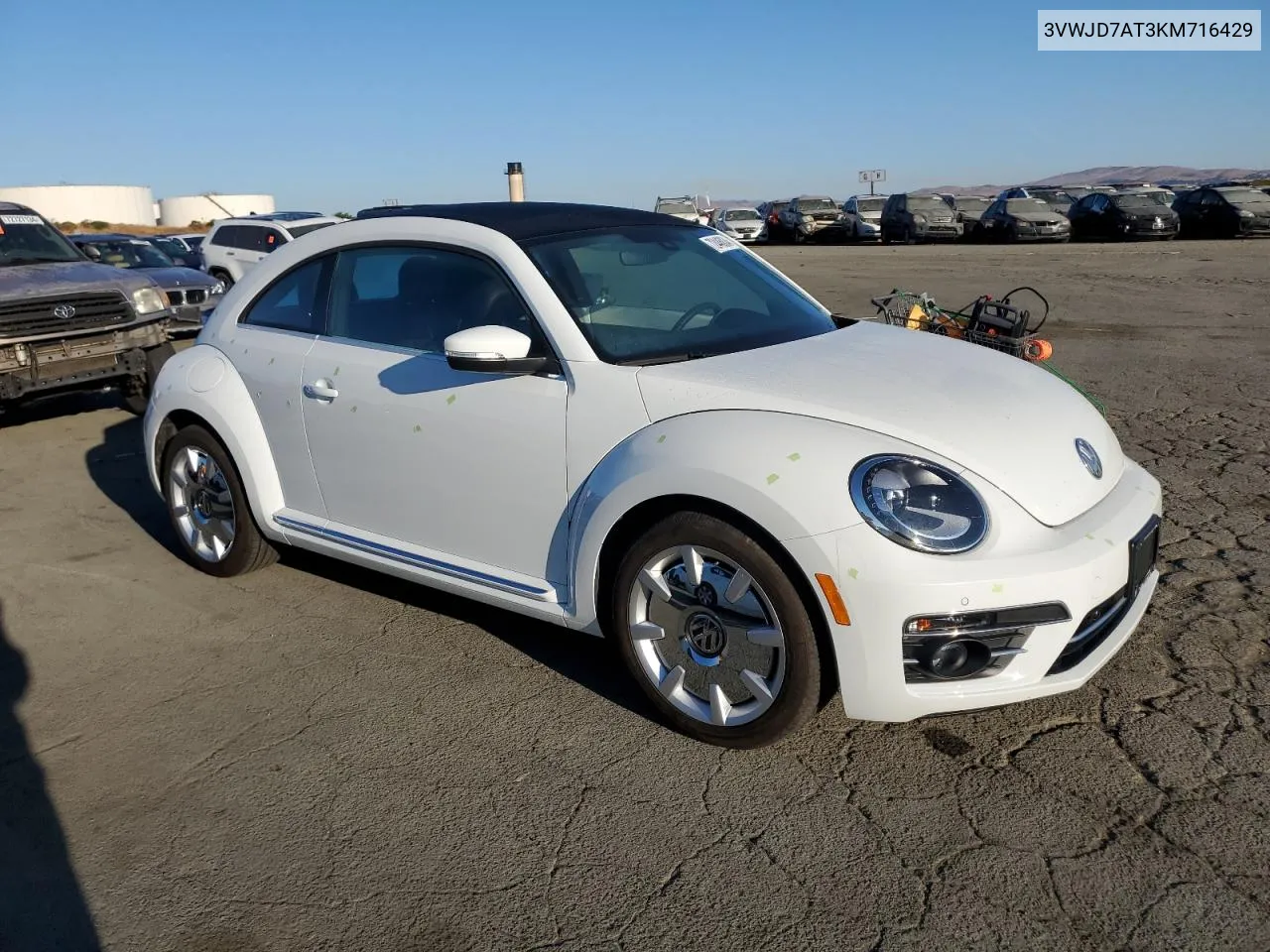 3VWJD7AT3KM716429 2019 Volkswagen Beetle Se