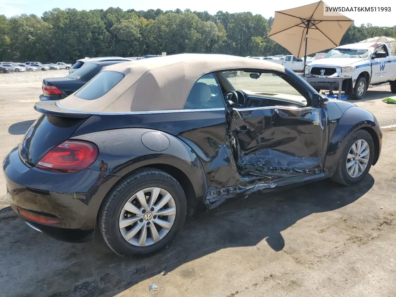 2019 Volkswagen Beetle S VIN: 3VW5DAAT6KM511993 Lot: 72984444