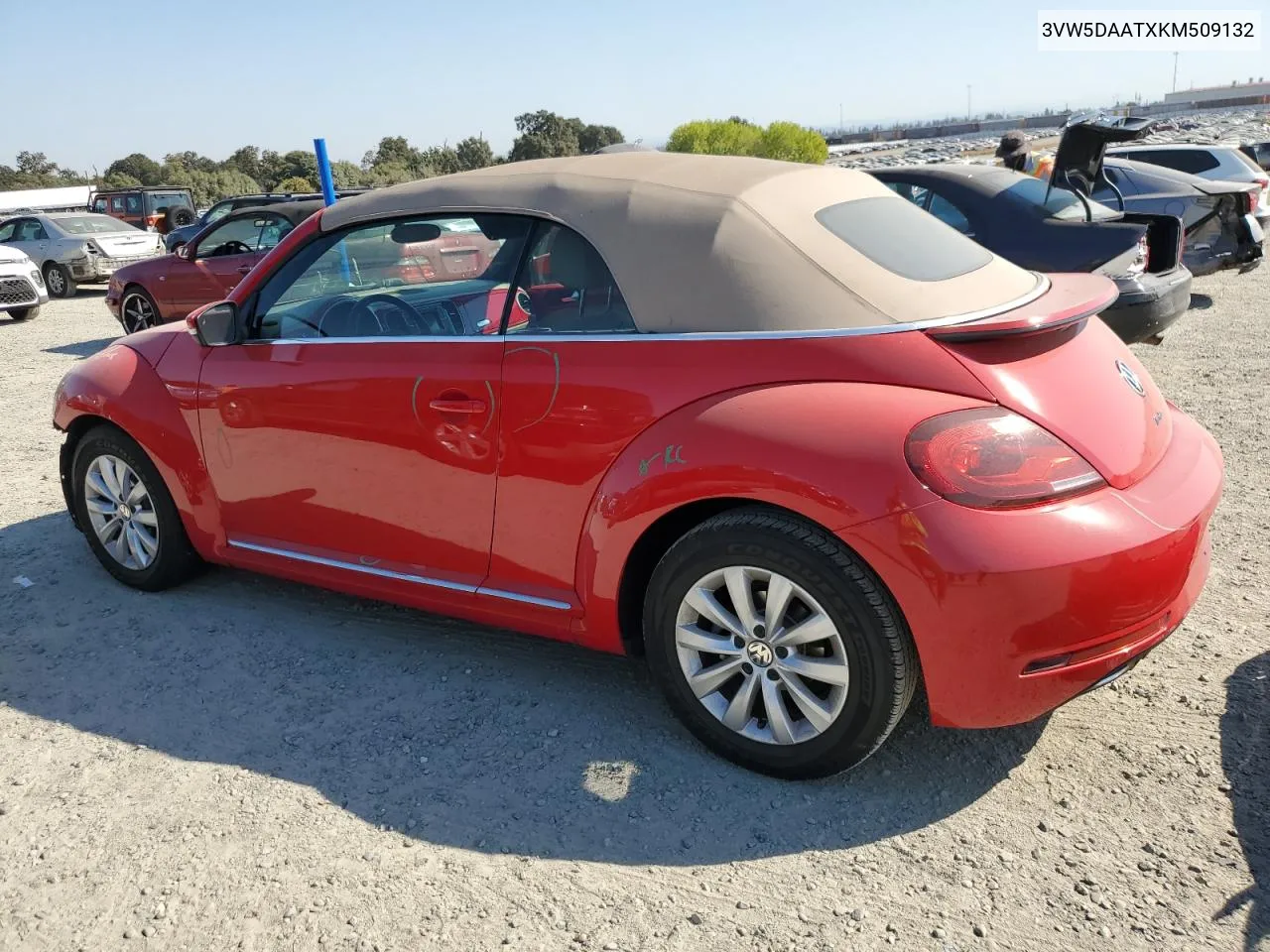 2019 Volkswagen Beetle S VIN: 3VW5DAATXKM509132 Lot: 73510664